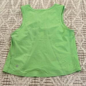 Lululemon Women's Swift Ventilated Running Tank in Screaming Green Light size 2